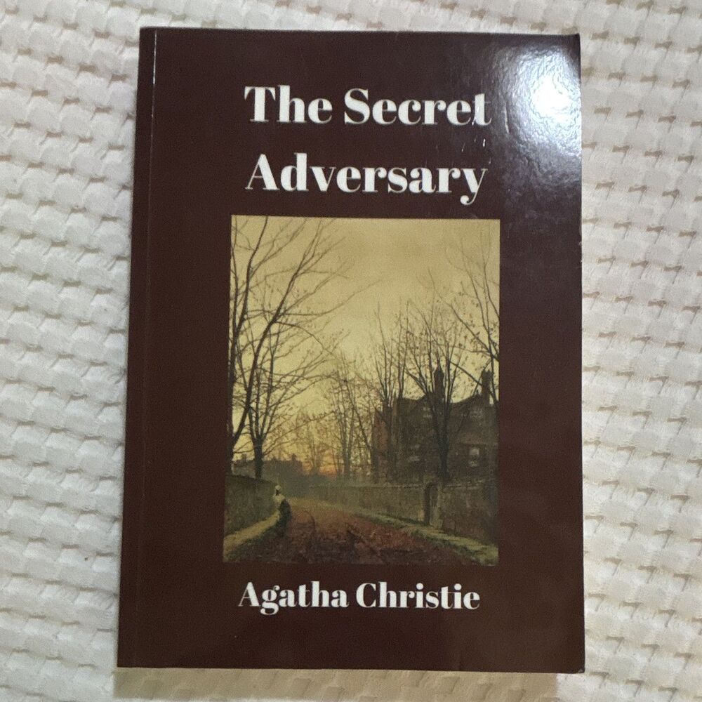 Agatha Christie The Secret Adversary Paperback Fiction Novel (2000) LARGE PRINT